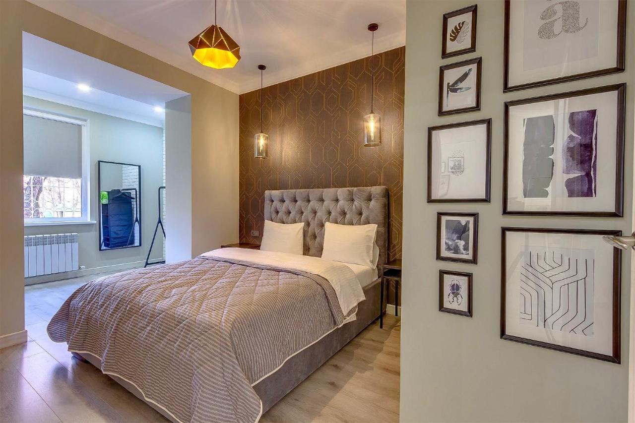 Opera Apartments Almaty Esterno foto