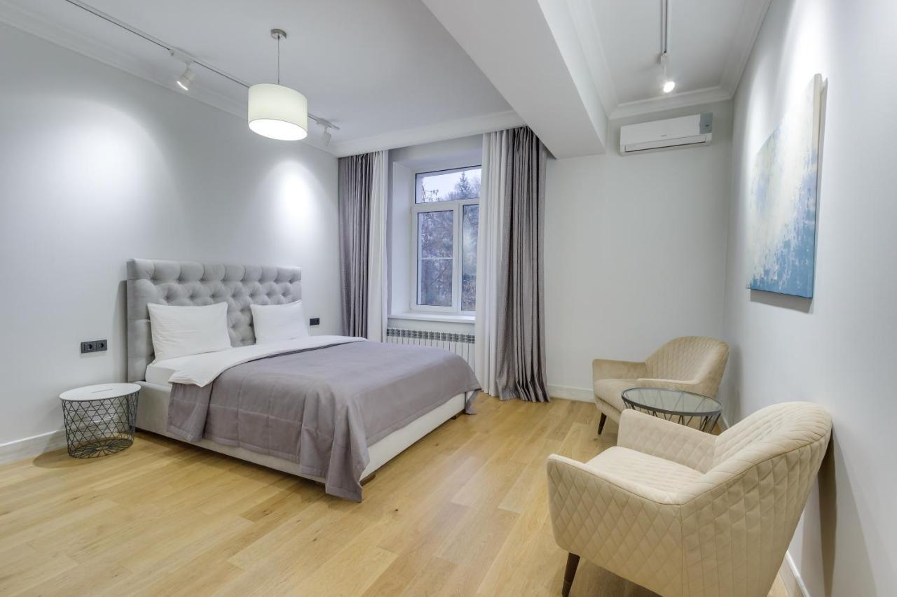 Opera Apartments Almaty Esterno foto